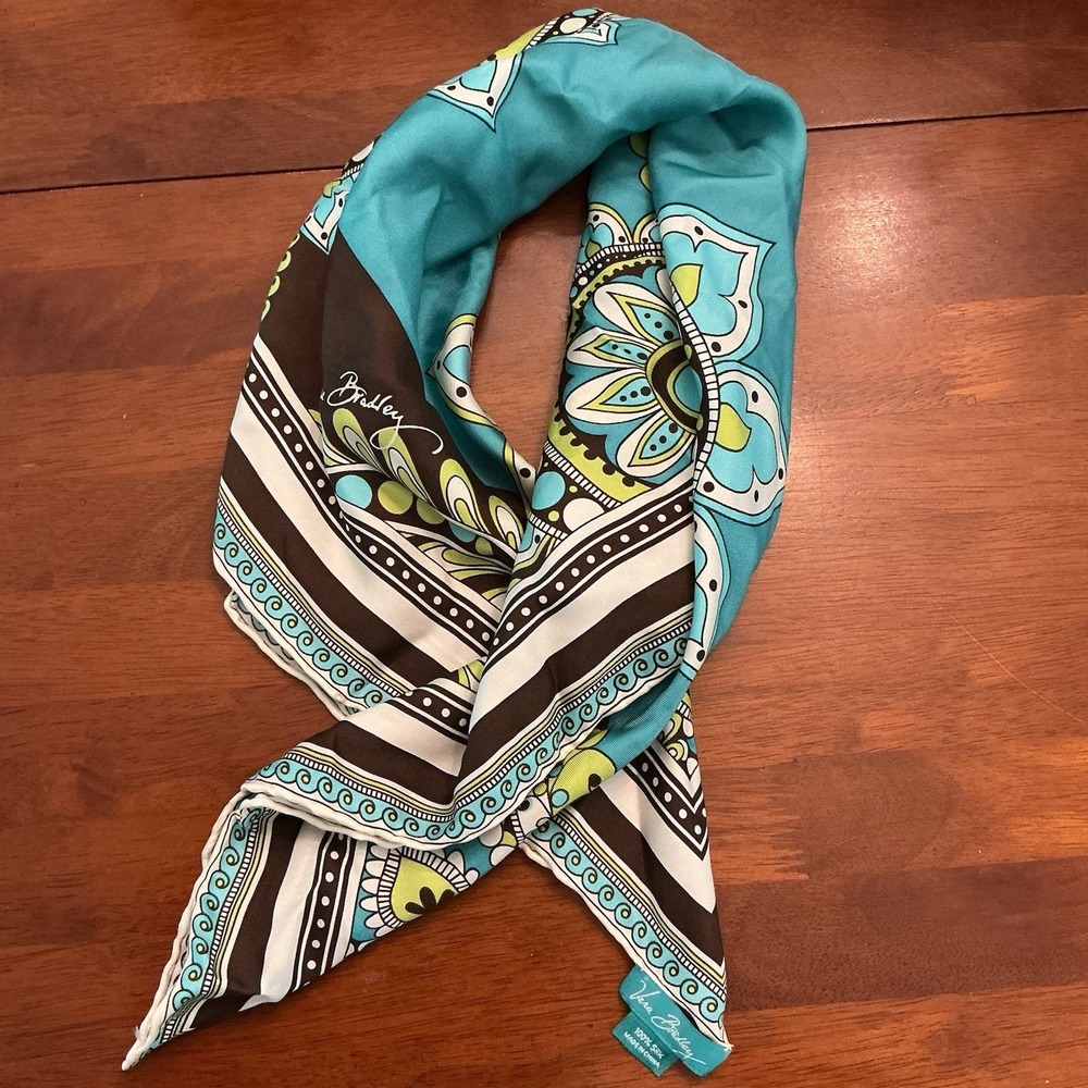 Vera Bradley Silk Scarf 25"×25" Career Professional